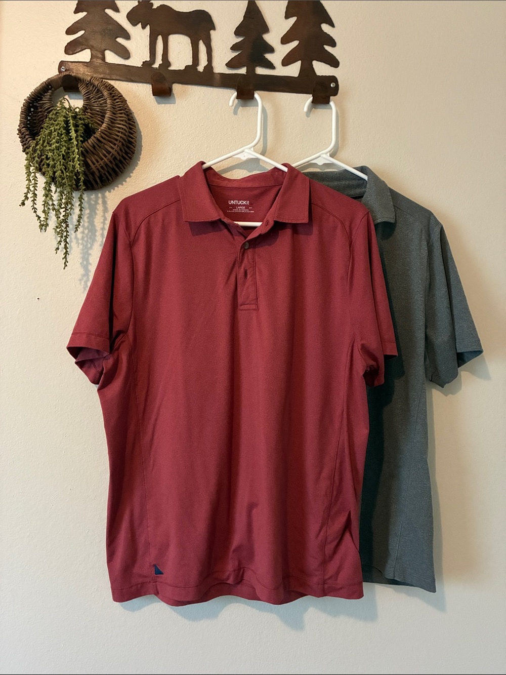 2 UNTUCKit brand polo shirts